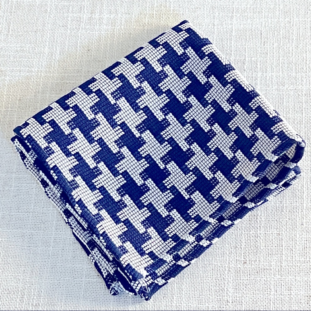 Navy blue and white Knit pocket square with felt pocket square holders